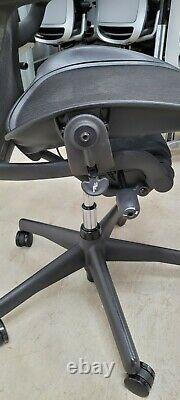 1X Herman Miller Aeron Chair- Fully Loaded Size B New Posture Fit New seat, more